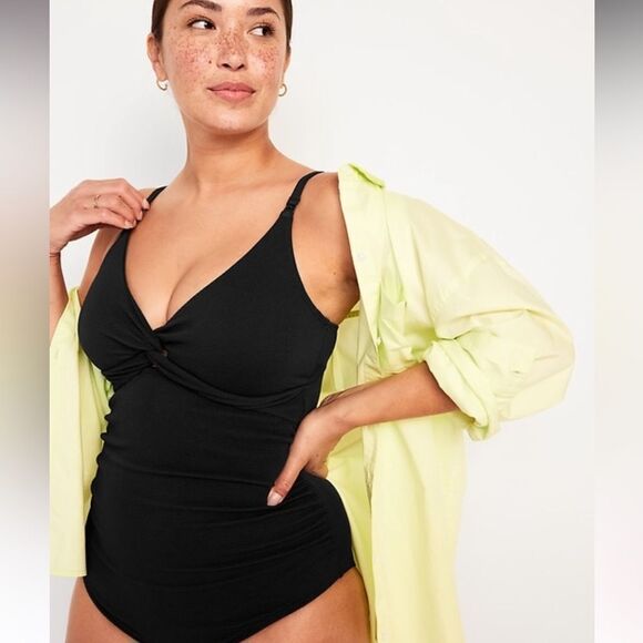 Old Navy Maternity Twist-Front Nursing Swimsuit Size M - Picture 1 of 11